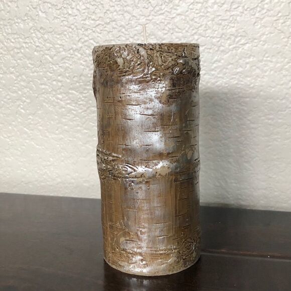 NWT Metallic Tree Bark Rustic Pillar Candle - Picture 2 of 3